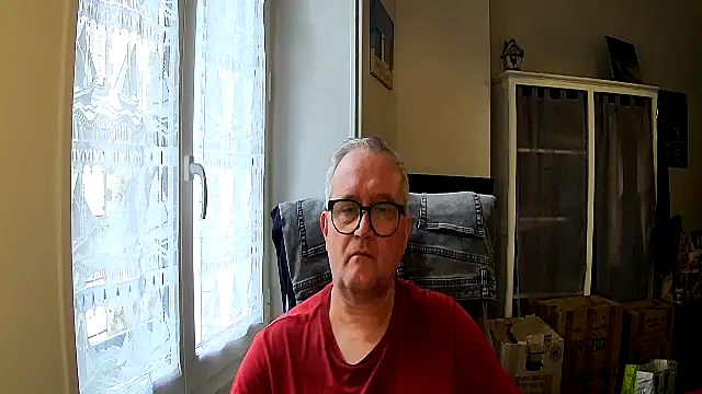 macdut67 online show from December 2, 2025, 12:40 pm