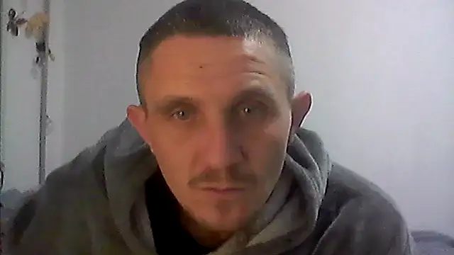 Twolatte online show from January 15, 2026, 9:51 pm