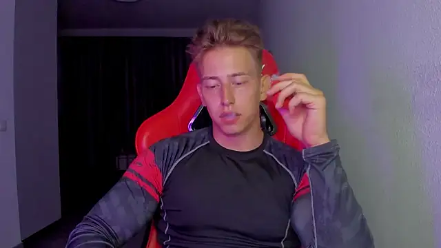 find0m master online show from November 12, 2025, 8:34 pm