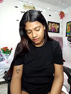 Snapshot of vannesitha25 chatting on December 14, 2025, 3:17 pm vannesitha25 online show from December 14, 2025, 3:17 pm