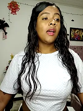 Snapshot of vannesitha25 chatting on December 18, 2025, 9:18 pm vannesitha25 online show from December 18, 2025, 9:18 pm