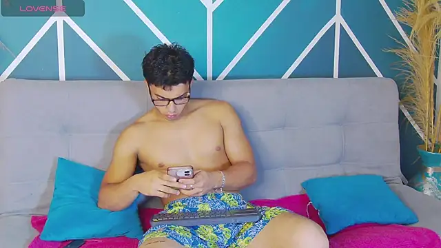 Stefano Calle online show from November 21, 2025, 12:15 pm