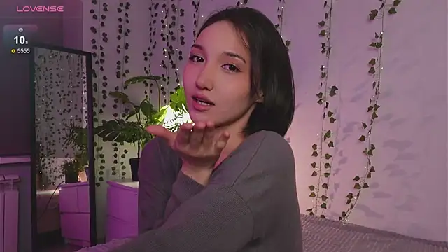 GentleMusee online show from November 12, 2025, 2:32 pm