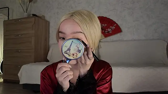 saya li1 online show from December 22, 2025, 3:28 am