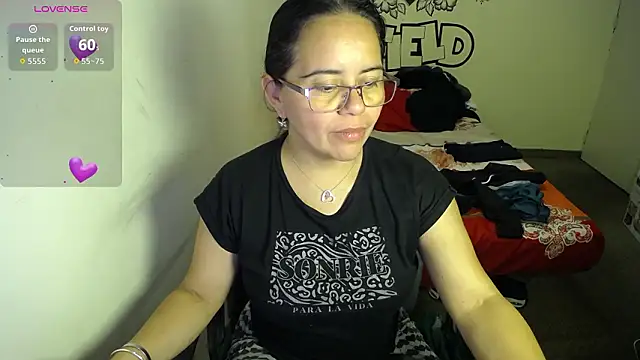 Miss  kendra  online show from February 8, 2026, 2:42 am