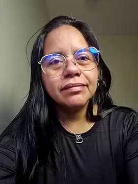 Miss  kendra  online show from November 20, 2025, 11:55 am