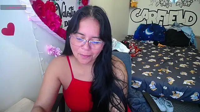 Miss  kendra  online show from May 28, 2026, 1:06 pm