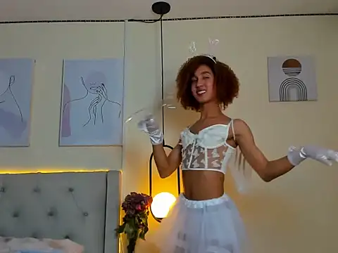 Chloe Celeste online show from November 1, 2025, 2:07 am