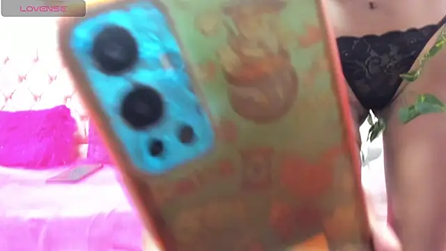 thianahorny online show from October 21, 2025, 12:26 pm