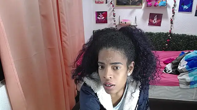 Snapshot of thianahorny chatting on May 30, 2026, 1:50 pm thianahorny online show from May 30, 2026, 1:50 pm