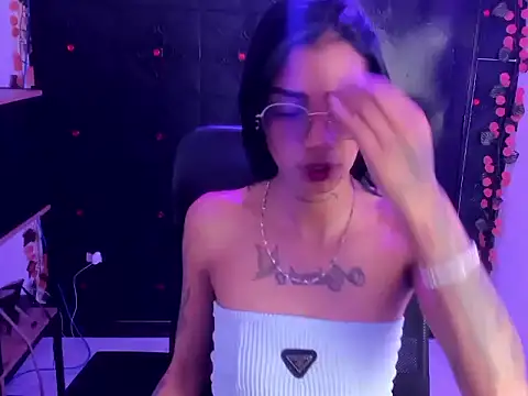 Snapshot of KarlaSlutSkinny__ chatting on February 24, 2026, 9:26 pm KarlaSlutSkinny online show from February 24, 2026, 9:26 pm