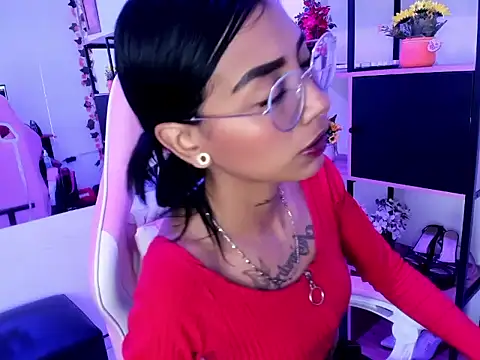 Snapshot of KarlaSlutSkinny__ chatting on February 13, 2026, 8:53 pm KarlaSlutSkinny online show from February 13, 2026, 8:53 pm