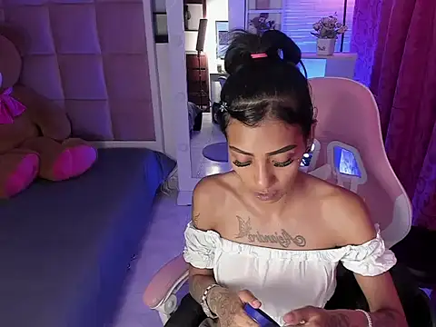 Snapshot of KarlaSlutSkinny__ chatting on March 3, 2026, 8:16 pm KarlaSlutSkinny online show from March 3, 2026, 8:16 pm