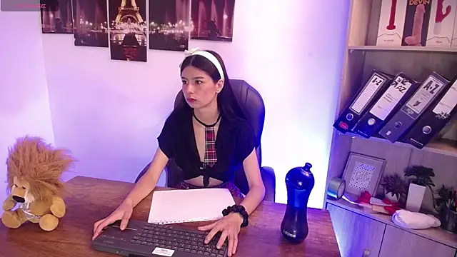 Snapshot of SweetRenata_ chatting on February 13, 2026, 12:05 pm SweetRenata online show from February 13, 2026, 12:05 pm