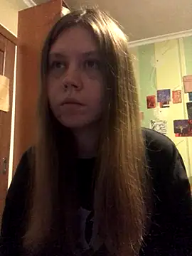 LunaVirelle online show from November 27, 2025, 9:15 pm