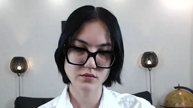 Marie Fitch online show from November 20, 2025, 3:51 am