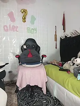 Lucy colee online show from April 1, 2026, 5:21 pm