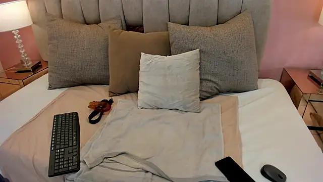 Snapshot of kaorybliss chatting on March 2, 2026, 10:27 pm kaorybliss online show from March 2, 2026, 10:27 pm