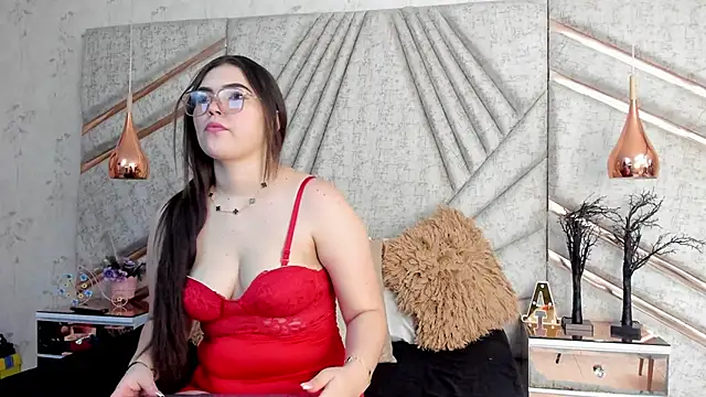 RousseWalker online show from October 26, 2025, 8:53 pm