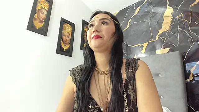 Aisha Saleh online show from November 22, 2025, 7:02 pm