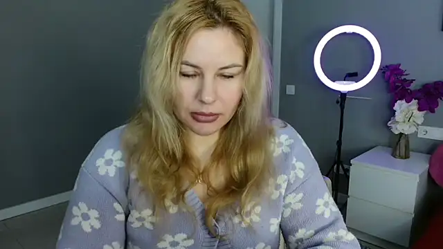 Passion-Blondy online show from February 9, 2026, 7:45 pm