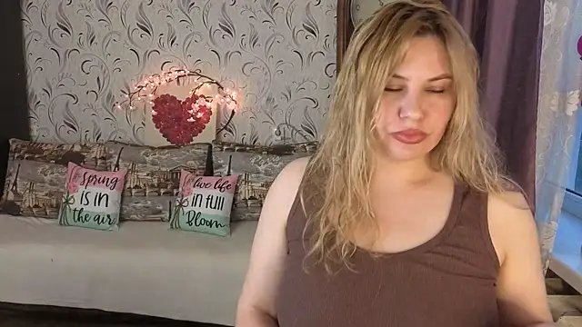 Passion-Blondy online show from June 2, 2026, 5:13 pm