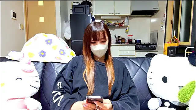Snapshot of ODORI8300 chatting on May 9, 2026, 1:36 pm ODORI8300 online show from May 9, 2026, 1:36 pm