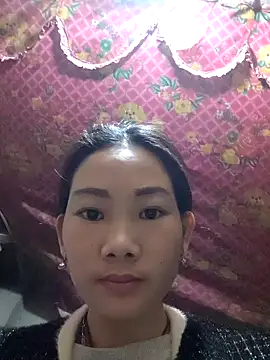 Snapshot of gio-thu chatting on February 9, 2026, 4:49 pm gio-thu online show from February 9, 2026, 4:49 pm