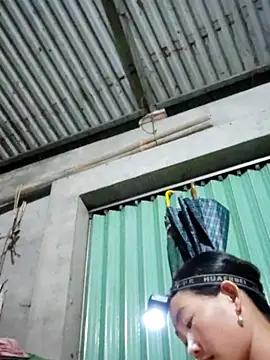 gio-thu online show from April 15, 2026, 1:26 pm