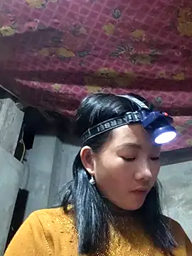 Snapshot of gio-thu chatting on February 18, 2026, 9:00 pm gio-thu online show from February 18, 2026, 9:00 pm