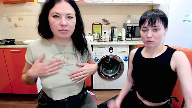 Victoria Panther online show from December 20, 2025, 7:33 am