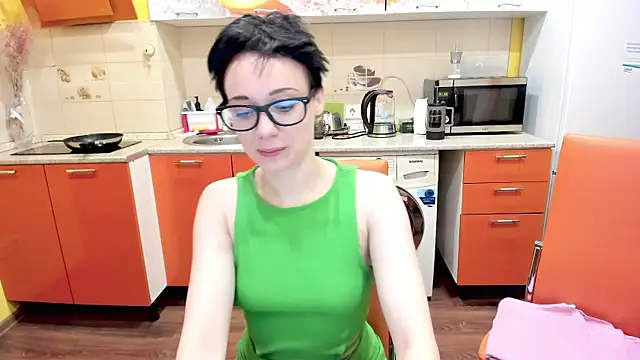 Victoria Panther online show from December 17, 2025, 2:05 am