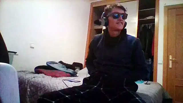 Snapshot of JerryelGato chatting on November 26, 2025, 1:27 am JerryelGato online show from November 26, 2025, 1:27 am