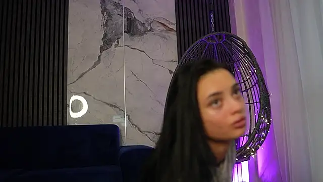 RachelRavee online show from November 26, 2025, 5:18 am