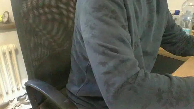 Kawayleo online show from November 14, 2025, 9:13 am