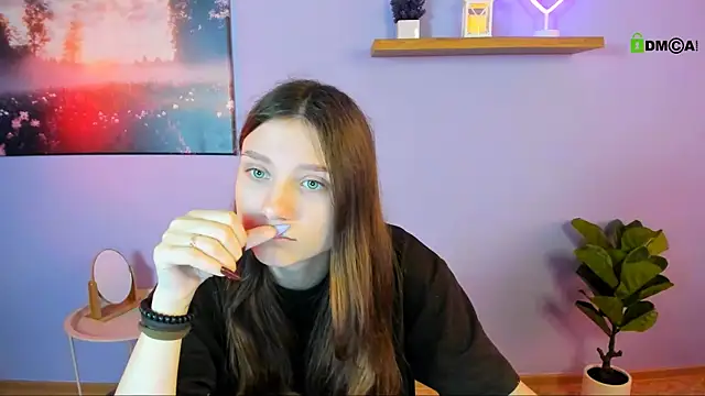 dana sweet   online show from October 25, 2025, 9:08 am