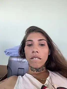 Snapshot of casalskunk chatting on October 16, 2025, 2:03 pm casalskunk online show from October 16, 2025, 2:03 pm