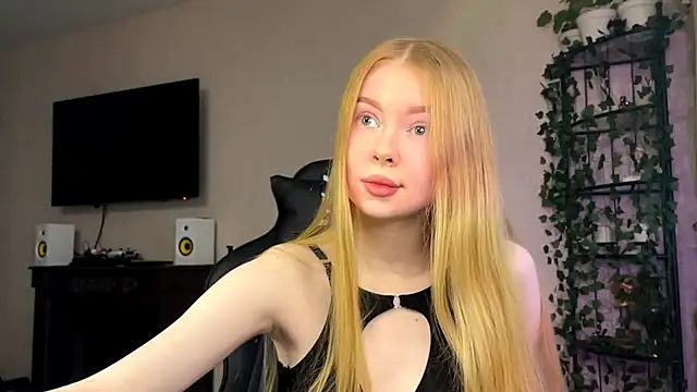 RaguelNicksons online show from November 27, 2025, 5:52 am