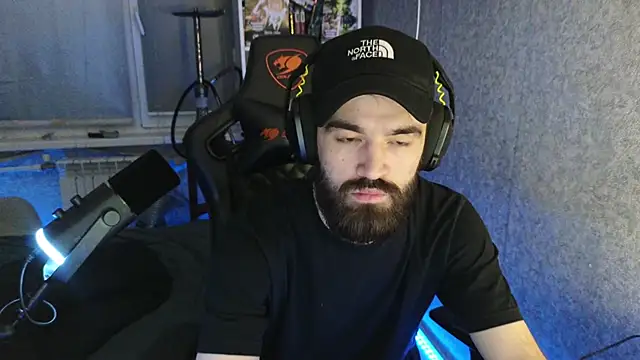 Nik Namee online show from November 16, 2025, 9:51 pm