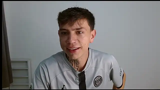 hot teo  online show from November 26, 2025, 11:21 am