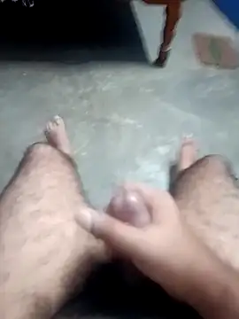 TrainedBend28 online show from November 6, 2025, 5:50 pm