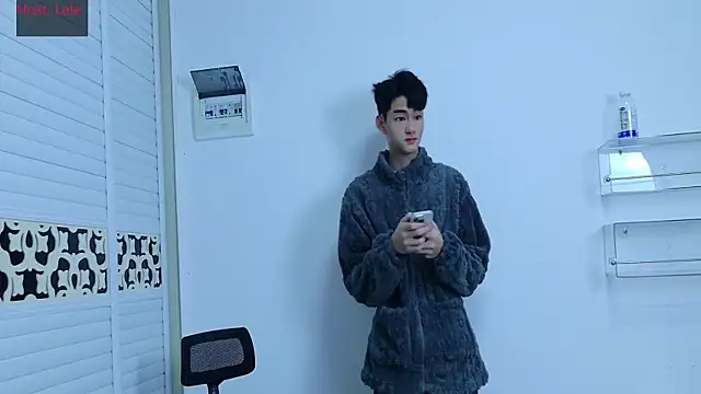 Snapshot of sexyboy-lele chatting on October 22, 2025, 11:09 am sexyboy-lele online show from October 22, 2025, 11:09 am