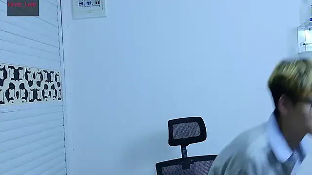 Snapshot of sexyboy-lele chatting on October 13, 2025, 11:56 am sexyboy-lele online show from October 13, 2025, 11:56 am