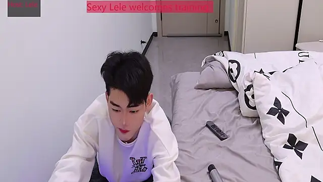 Snapshot of sexyboy-lele chatting on November 26, 2025, 7:52 am sexyboy-lele online show from November 26, 2025, 7:52 am