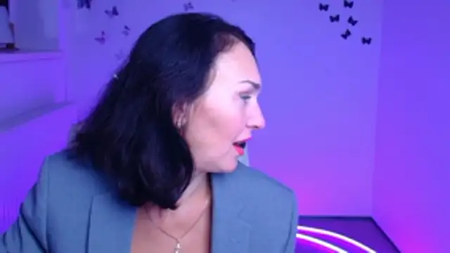 Snapshot of Rosie_Rosee chatting on January 19, 2026, 2:43 pm Rosie Rosee online show from January 19, 2026, 2:43 pm