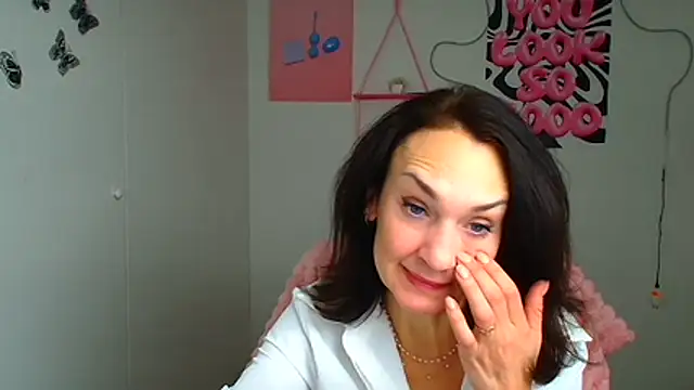 Snapshot of Rosie_Rosee chatting on February 15, 2026, 12:26 pm Rosie Rosee online show from February 15, 2026, 12:26 pm