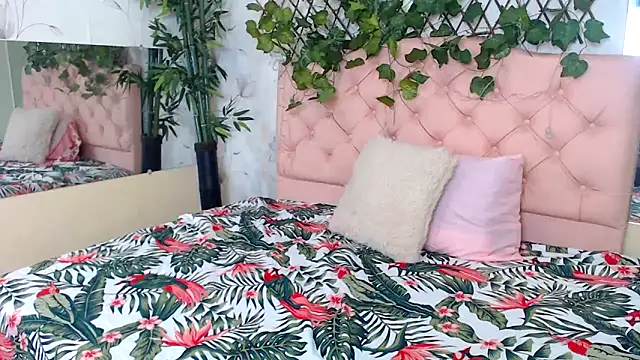 zara cute online show from March 9, 2026, 4:43 pm