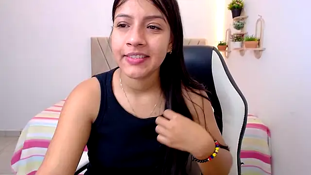 Snapshot of zara_cute chatting on May 21, 2026, 12:13 pm zara cute online show from May 21, 2026, 12:13 pm