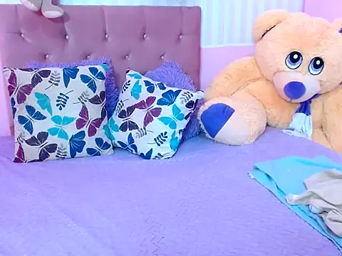 zara cute online show from October 23, 2025, 6:39 pm