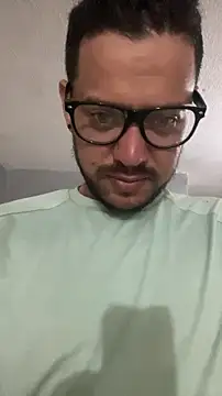 thepicis online show from November 16, 2025, 12:15 am